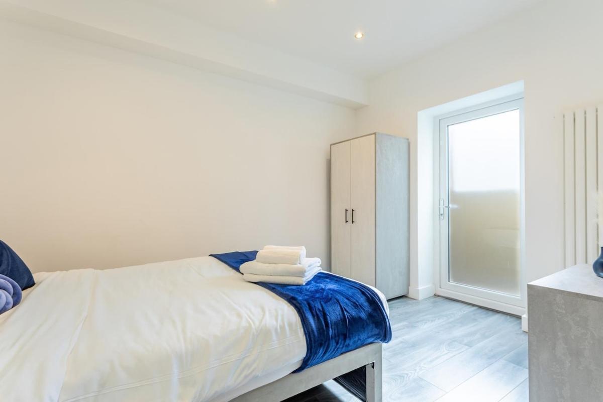 شقة Stylish 2-Bed Flat In The Heart Of West Hampstead لندن المظهر الخارجي الصورة