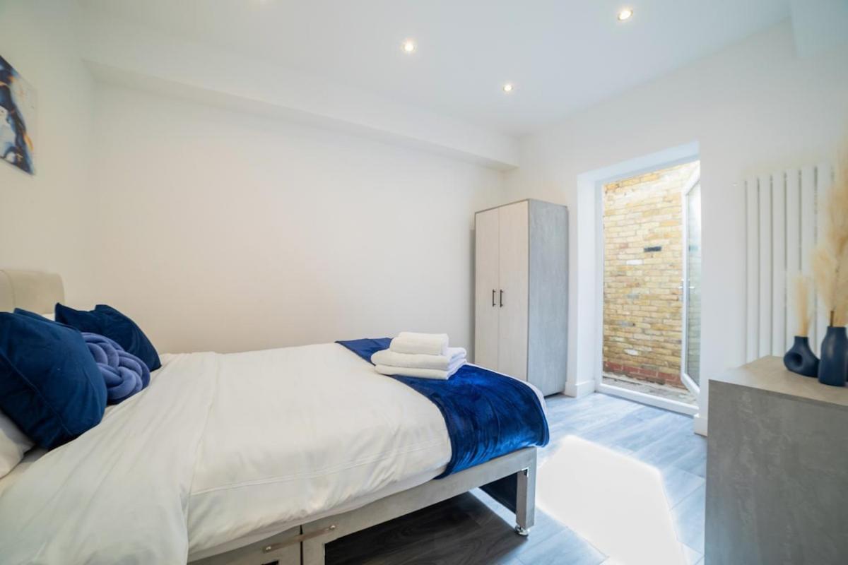 شقة Stylish 2-Bed Flat In The Heart Of West Hampstead لندن المظهر الخارجي الصورة