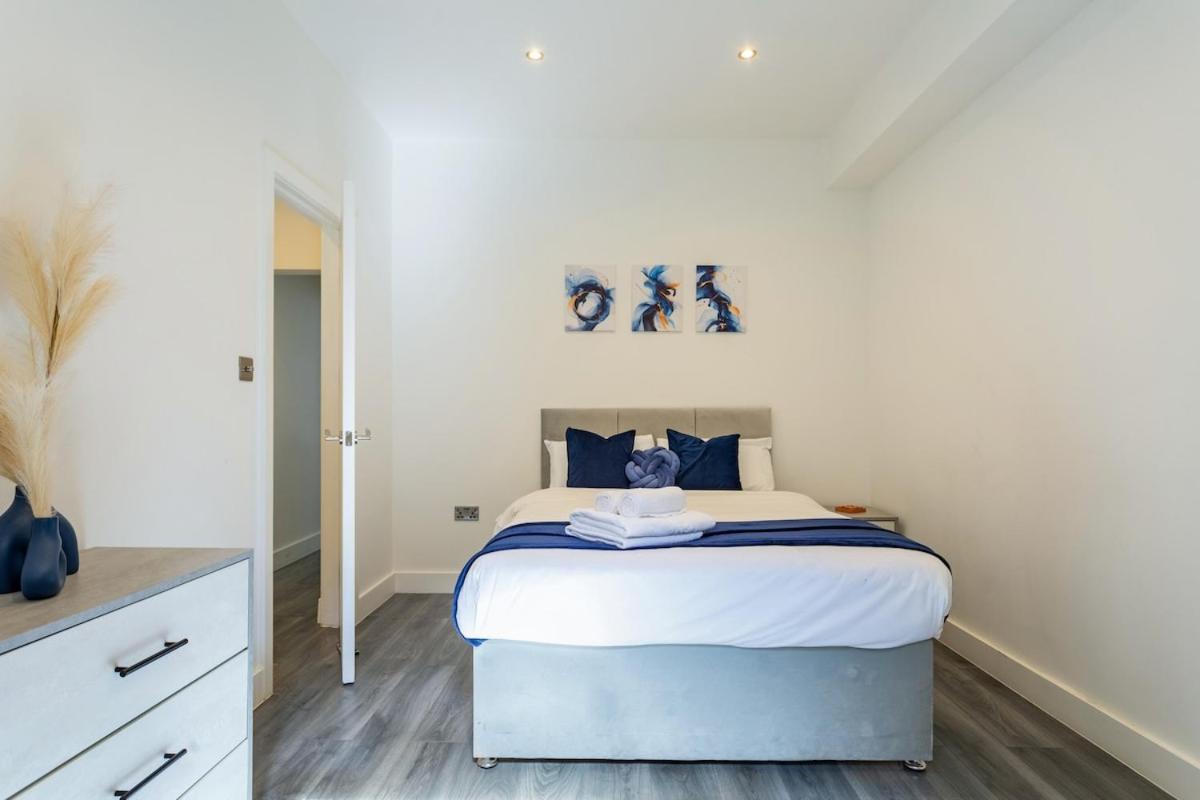 شقة Stylish 2-Bed Flat In The Heart Of West Hampstead لندن المظهر الخارجي الصورة