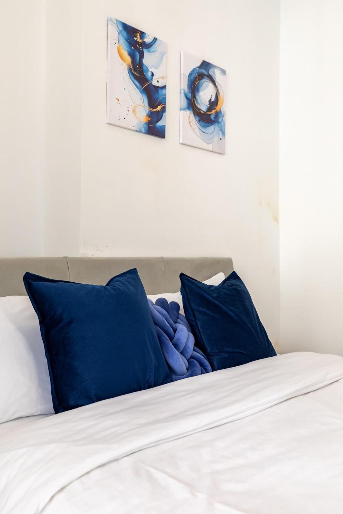 شقة Stylish 2-Bed Flat In The Heart Of West Hampstead لندن المظهر الخارجي الصورة