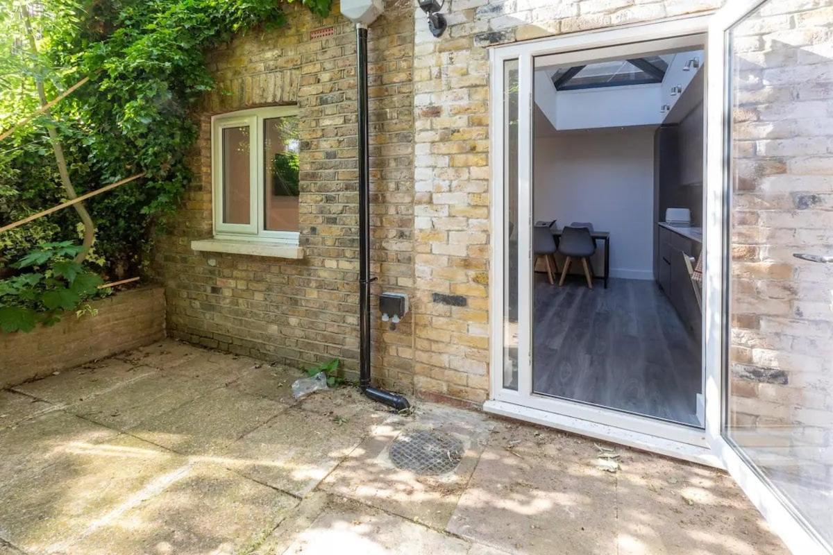 شقة Stylish 2-Bed Flat In The Heart Of West Hampstead لندن المظهر الخارجي الصورة